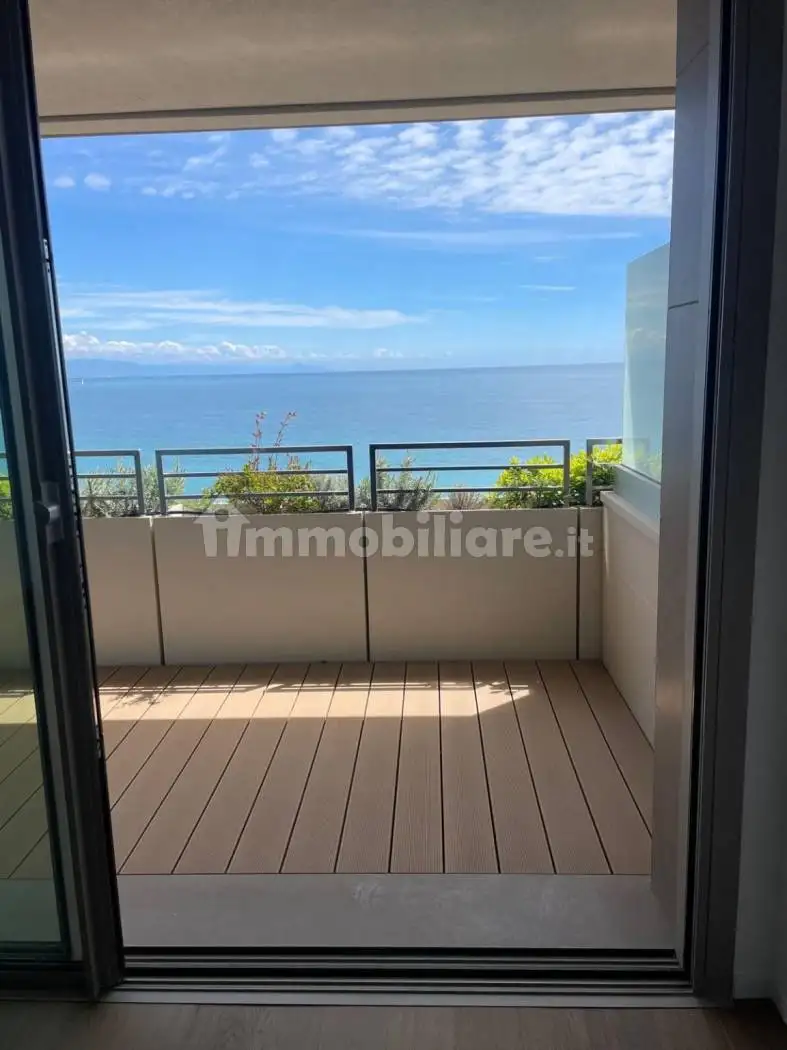 Appartamento in affitto a Celle Ligure