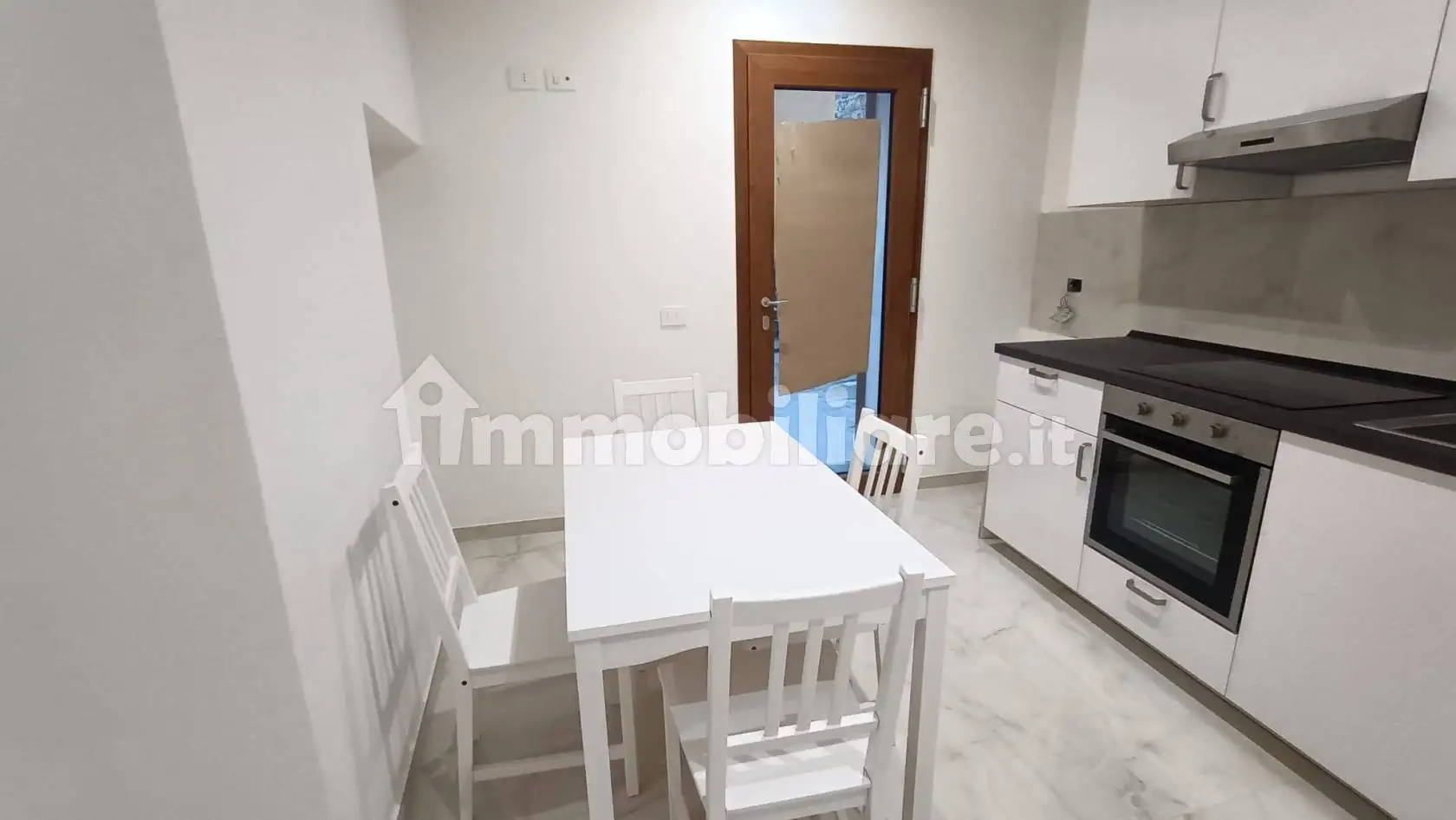 Casa indipendente in affitto a Prato