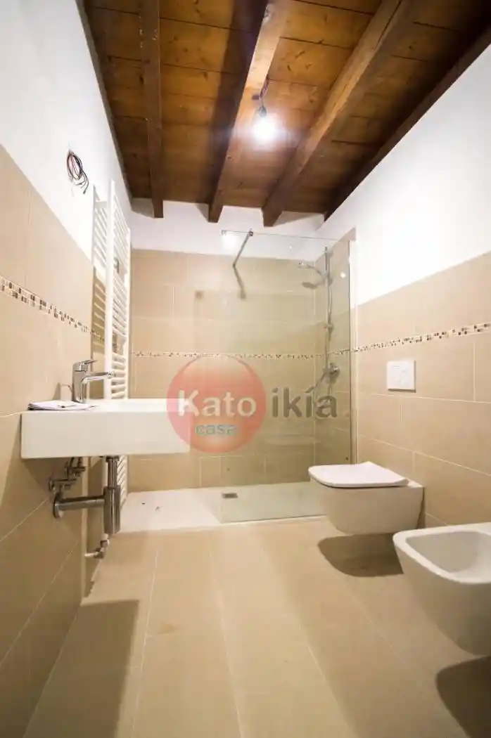 Casale via Pozzetto, Centro, Creazzo - foto 5