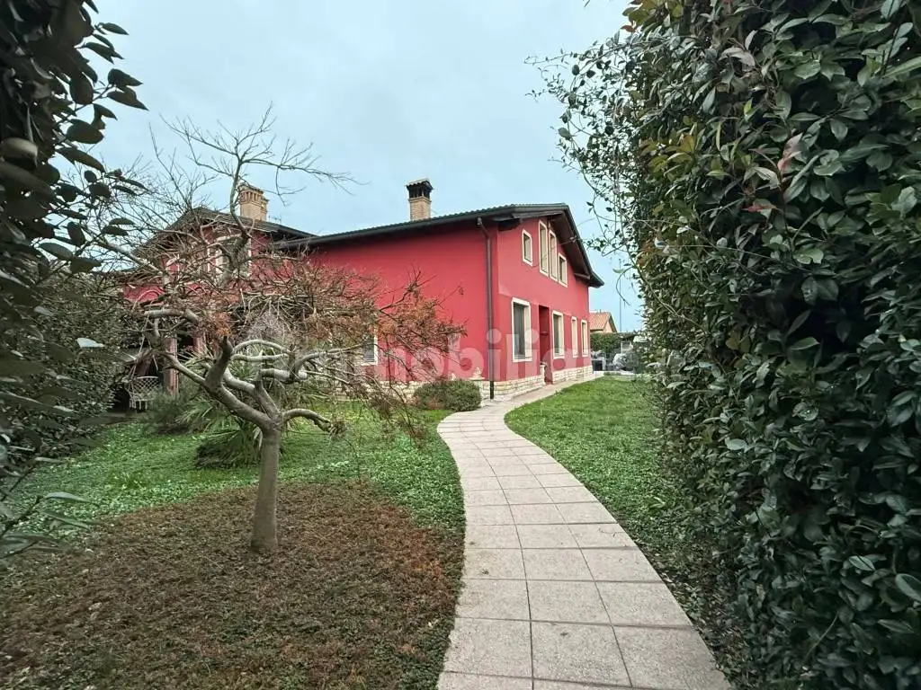 Villa in vendita a Merlino