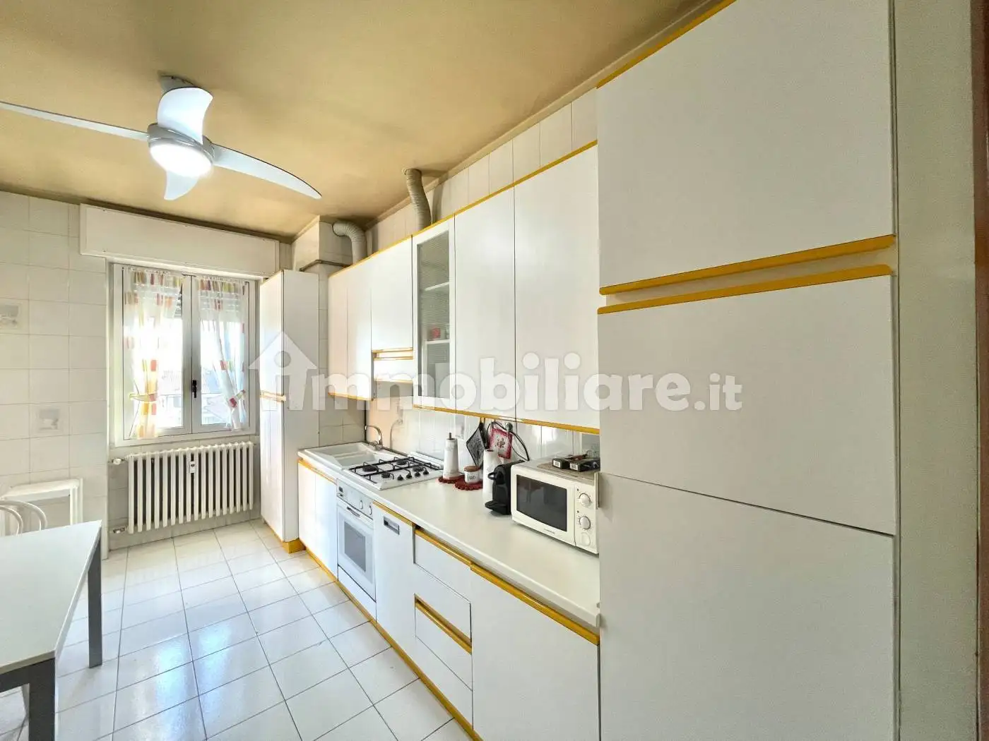 Trilocale via Monte Grappa 3, Centro, Arluno - foto 3