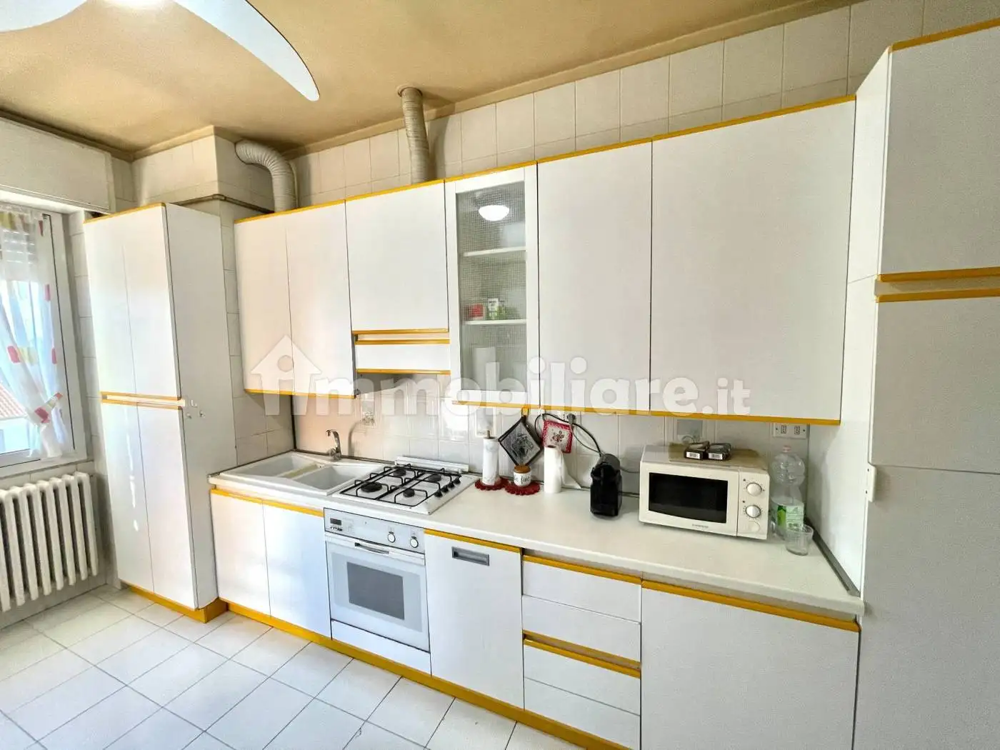 Trilocale via Monte Grappa 3, Centro, Arluno - foto 4