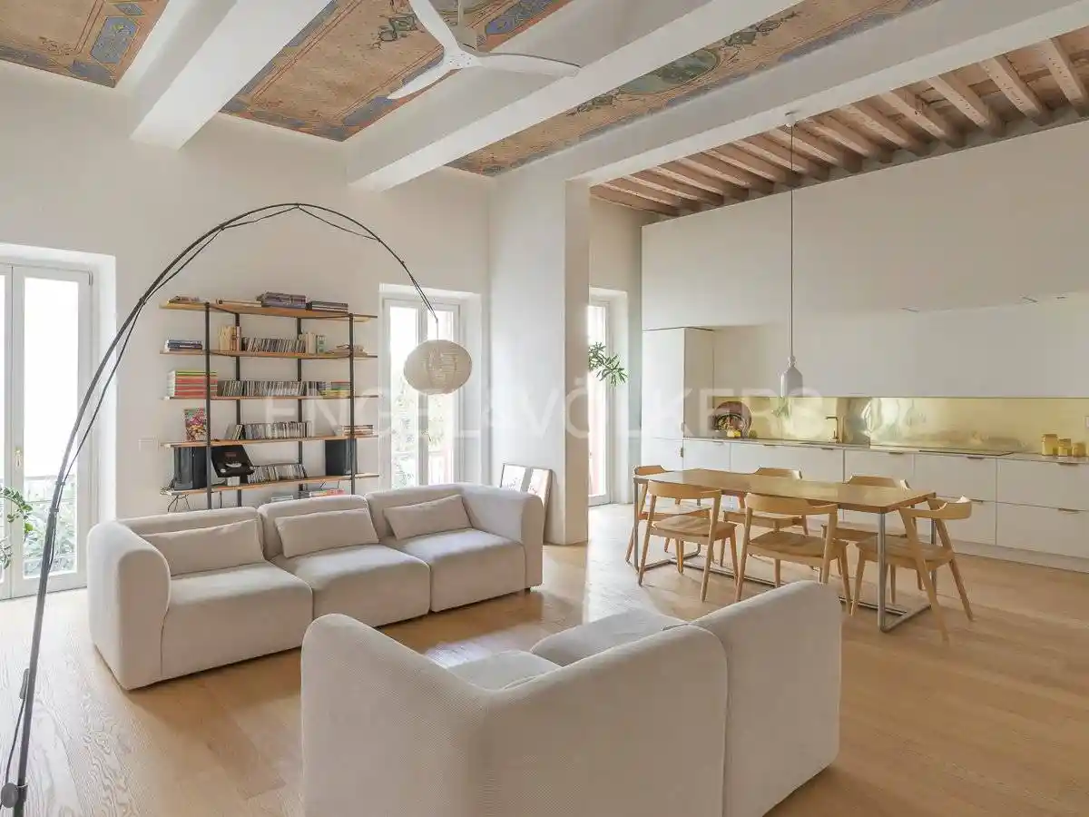 Appartamento via Marco Meloni 10, Centro Storico, Carpi - foto 2