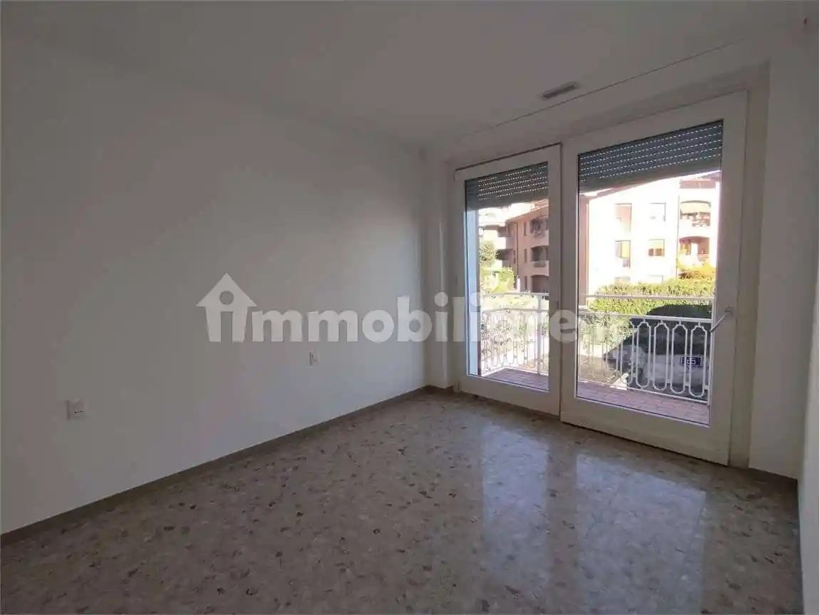 Trilocale via Montello, Montello, Varese - foto 3