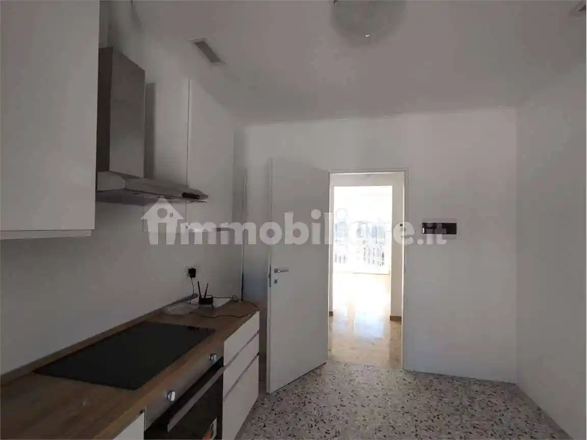 Trilocale via Montello, Montello, Varese - foto 5