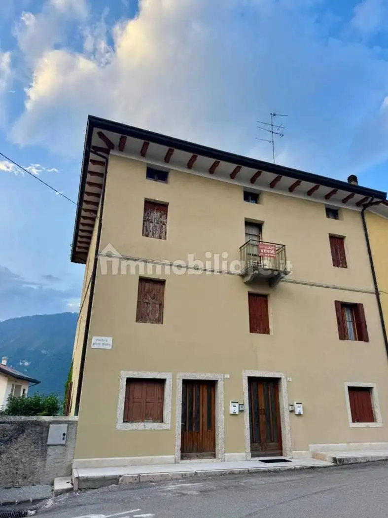 Villa in vendita a Seren del Grappa