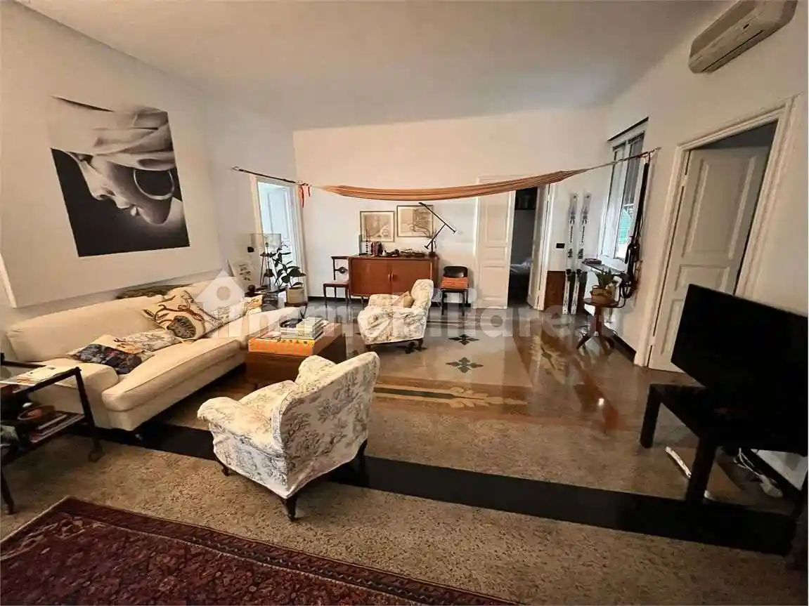 Appartamento in vendita a Genova