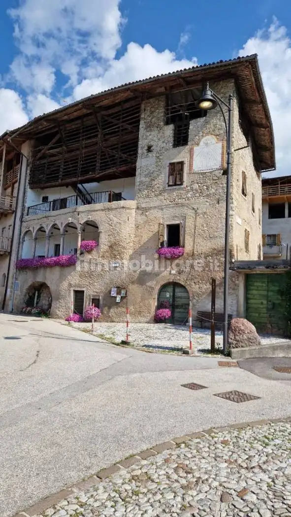 Rustico - Casale in vendita a San Lorenzo Dorsino