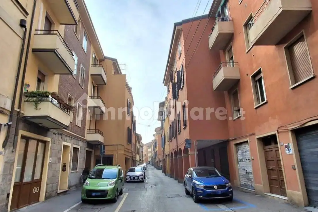 Appartamento in vendita a Bologna