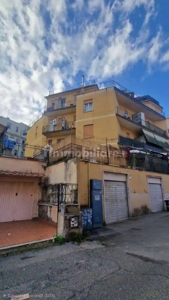 Appartamento in vendita a Roma