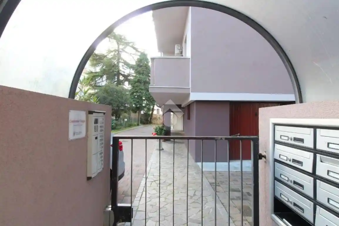 Trilocale via Valeggio sul Mincio 9, San Bortolo, Vicenza - foto 3