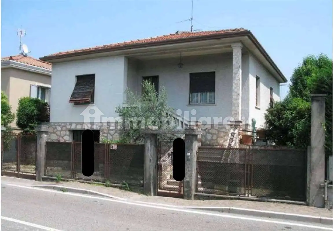 Villa in asta a Cavaion Veronese