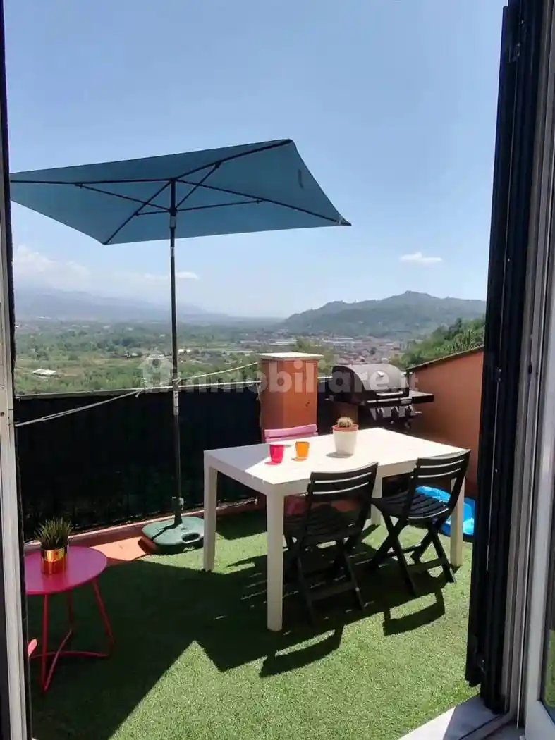 Appartamento in vendita a Follo