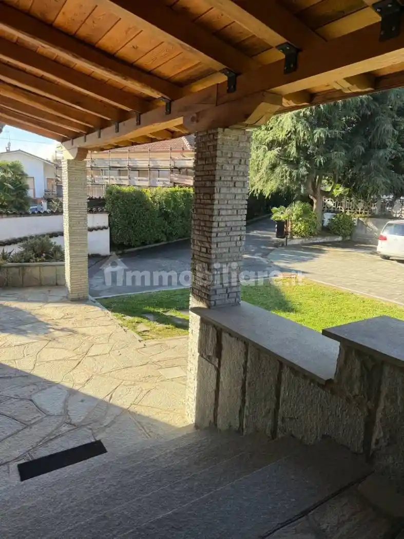 Quadrilocale via Emilio Perotto 15, Centro Storico, Rivoli - foto 3