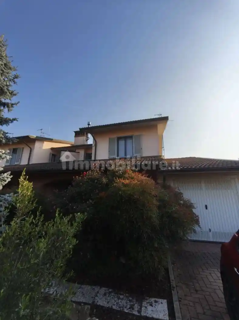 Villetta a schiera - foto 2