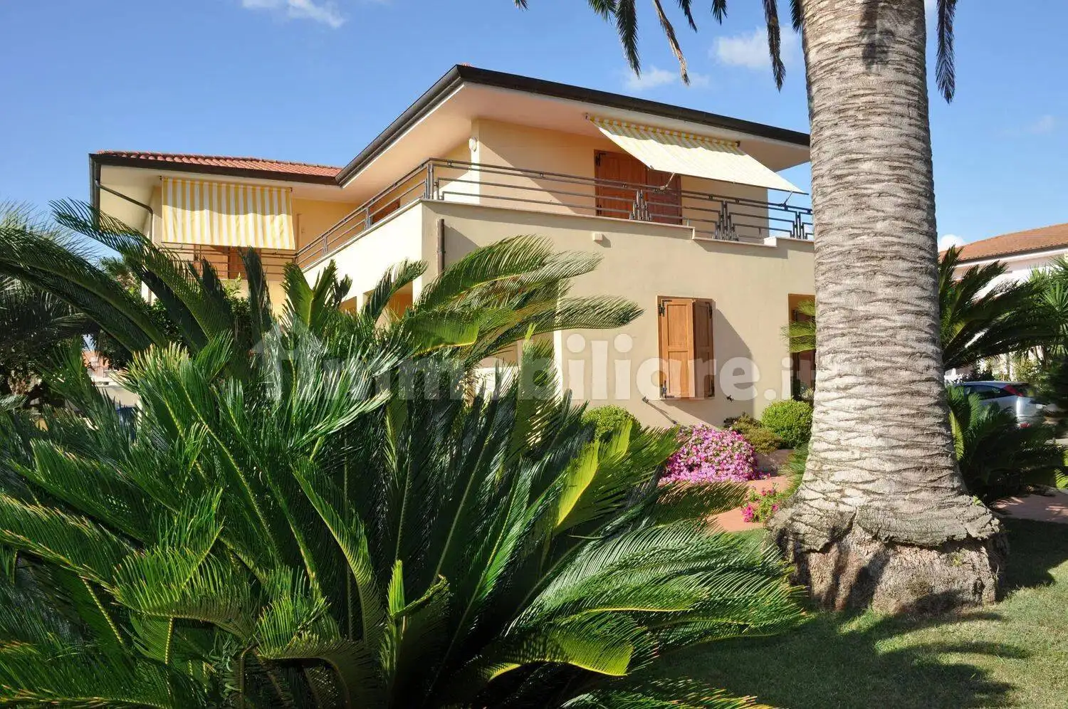 Villa in vendita a Latina