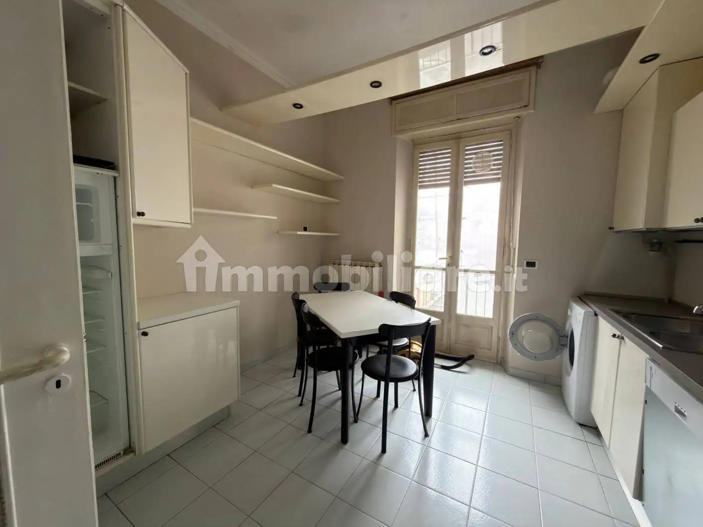 Trilocale via Isonzo 2, Centro, Chivasso - foto 2