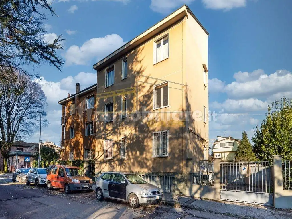 Appartamento in vendita a Monza