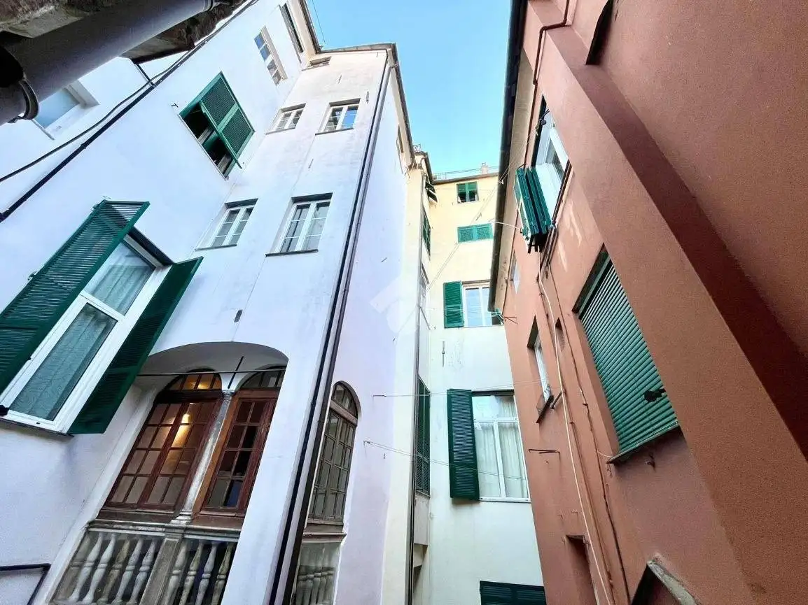 Appartamento in vendita a Genova