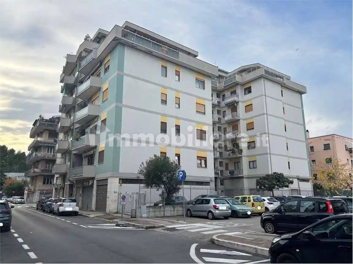 Appartamento via Raffaello Sanzio , 60, Viale Bovio - Piazza Duca degli Abruzzi, Pescara - foto 2