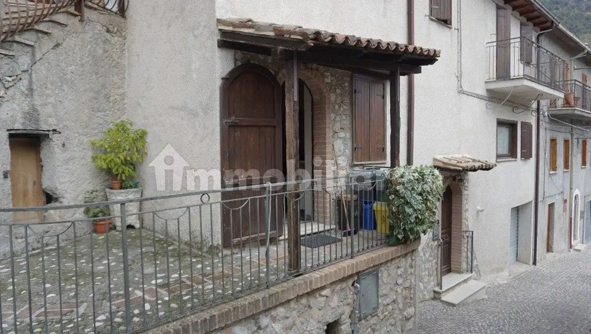 Terratetto unifamiliare via del Castello 92/94, Centro, Antrodoco - foto 3