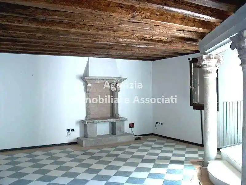 Appartamento in vendita a Bassano del Grappa