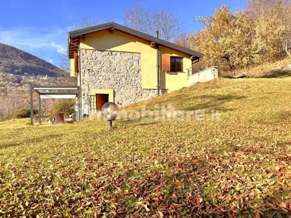 Casa indipendente in vendita a Laino