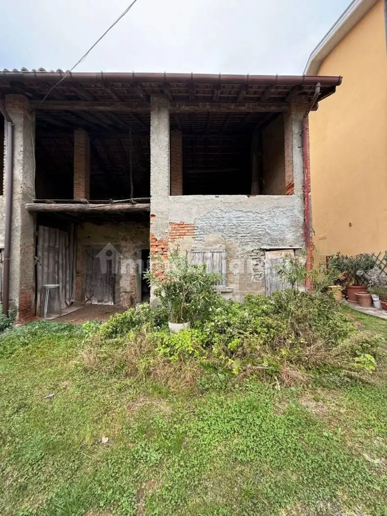 Rustico - Casale in vendita a Cantù