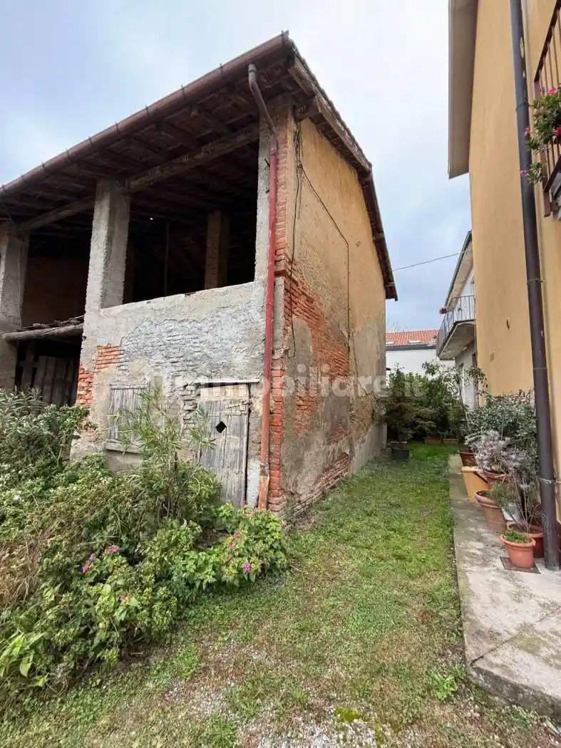 Cascina via Fiammenghini 34, Centro, Cantù - foto 5