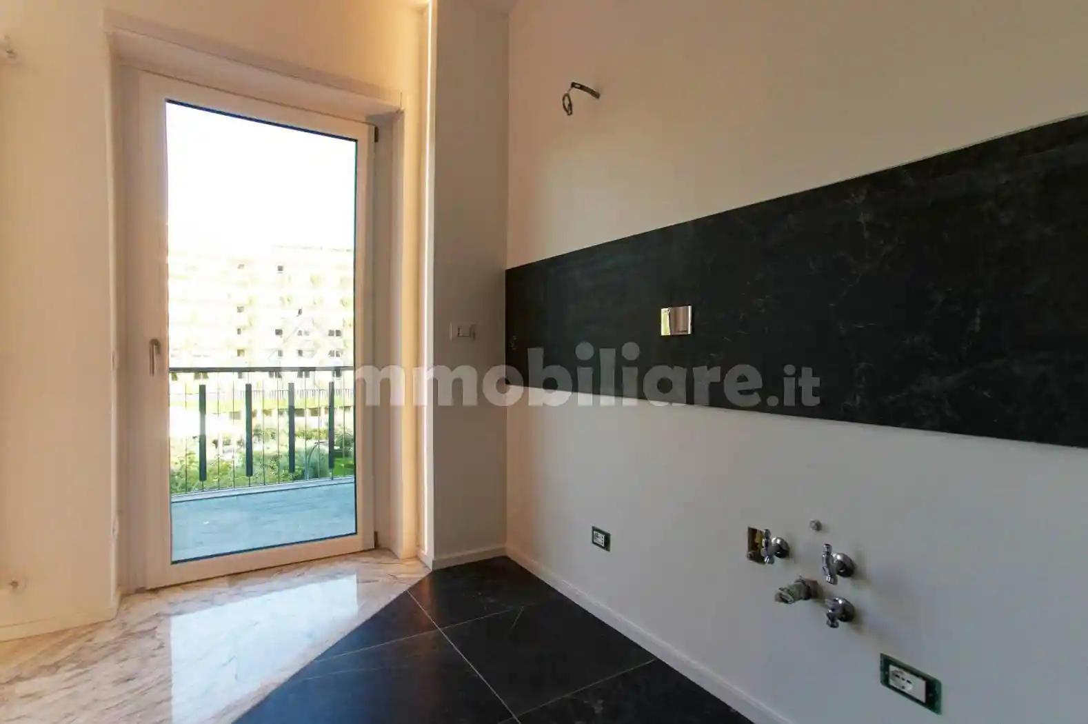 Bilocale via Alberto Cadlolo 90, Medaglie d'Oro, Roma - foto 4