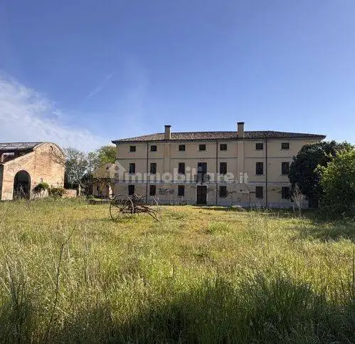 Villa in vendita a Giacciano con Baruchella
