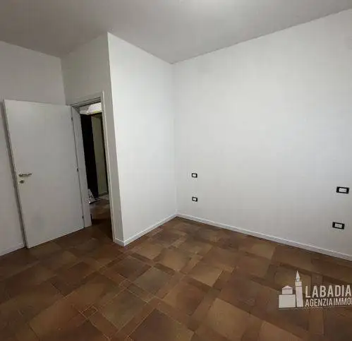 Quadrilocale piazza V. Emanuele Ii 238 -16, Centro, Badia Polesine - foto 4