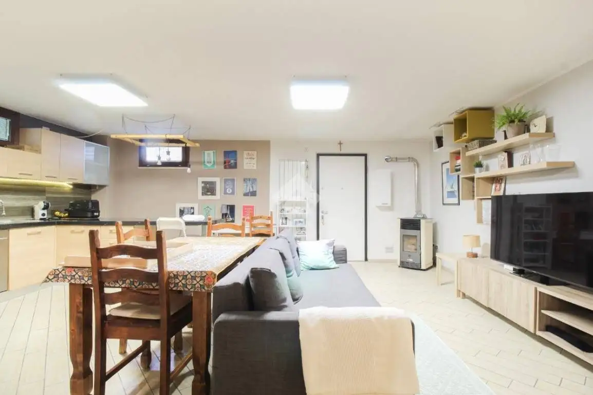 Trilocale via della Sorgente 3, Città Sant'Angelo - foto 4