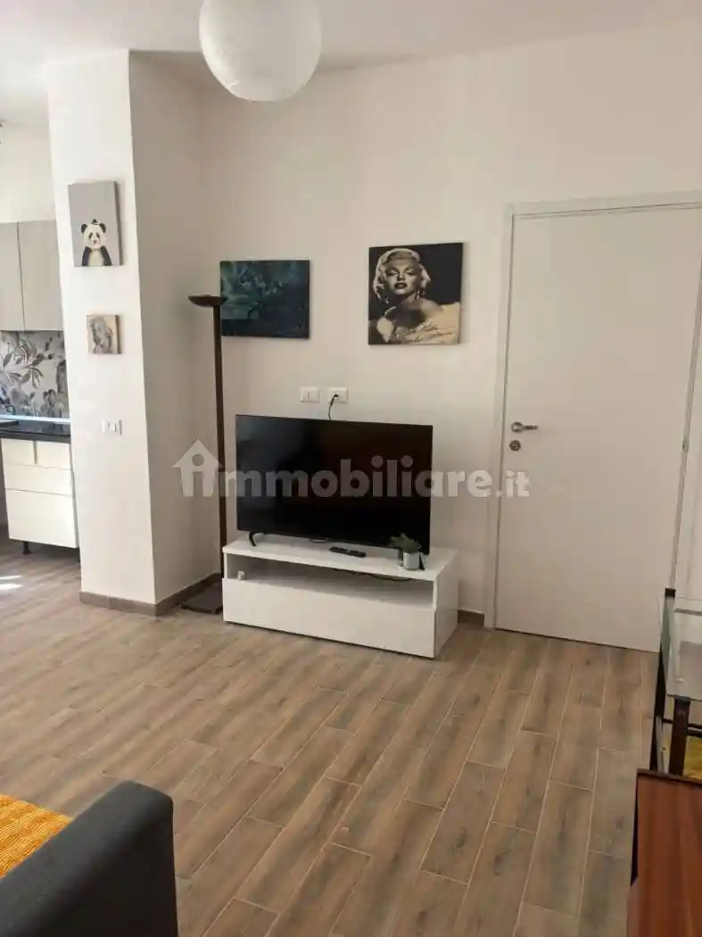 Trilocale via Ferruccio Ghinaglia 26, Piazza Castello, Cremona - foto 2