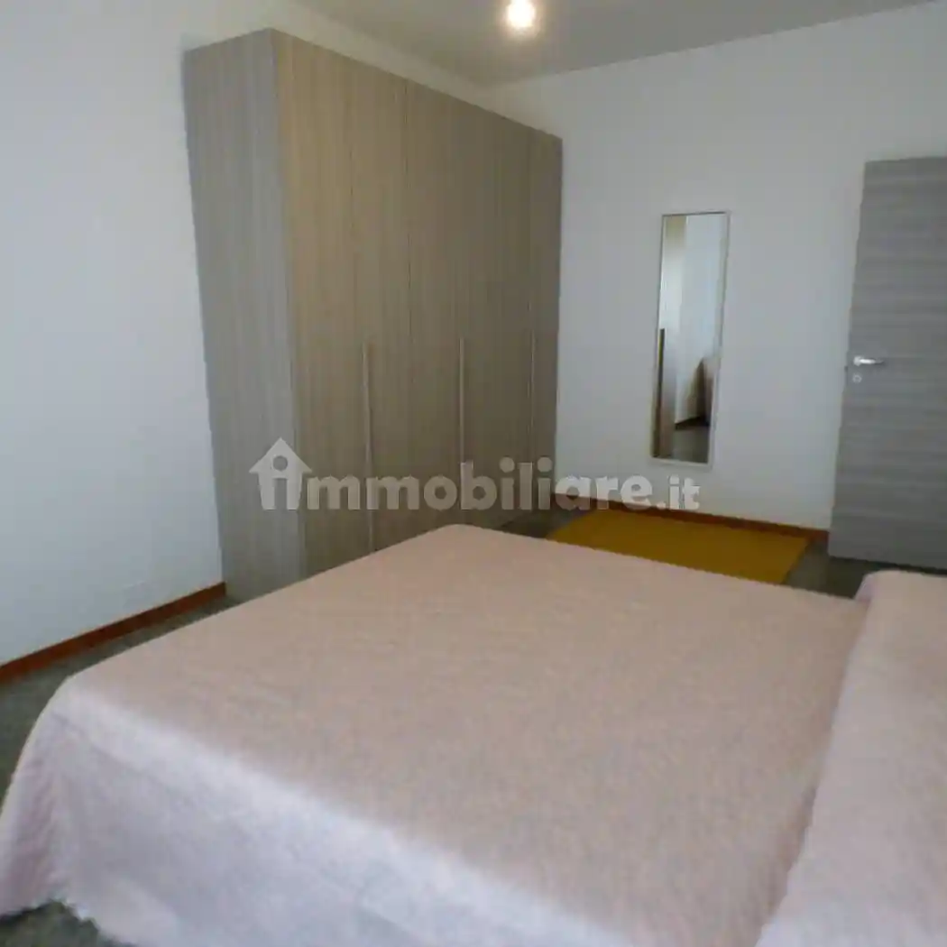 Villa bifamiliare via degli Allori 82, Tirrenia, Pisa - foto 4