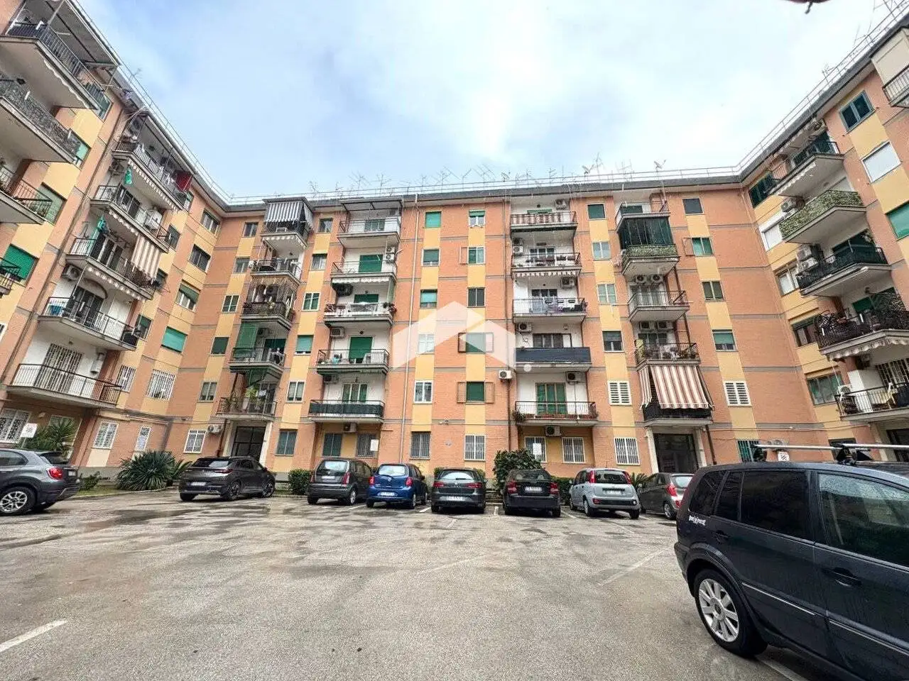 Appartamento in vendita a Napoli
