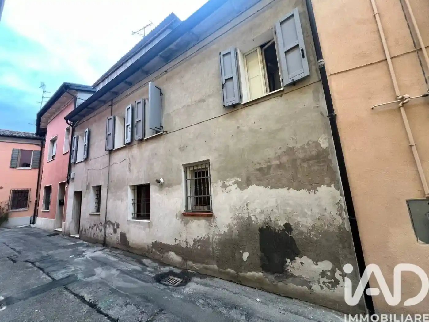 Villa in vendita a Finale Emilia