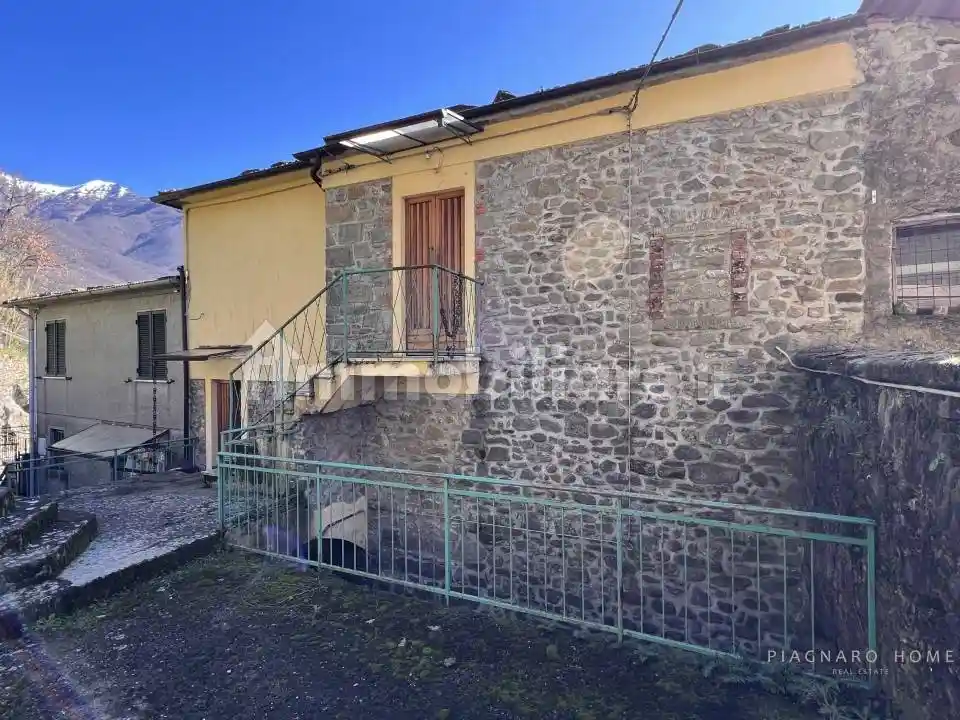 Rustico via Rocca Sigillina snc, Filattiera - foto 2