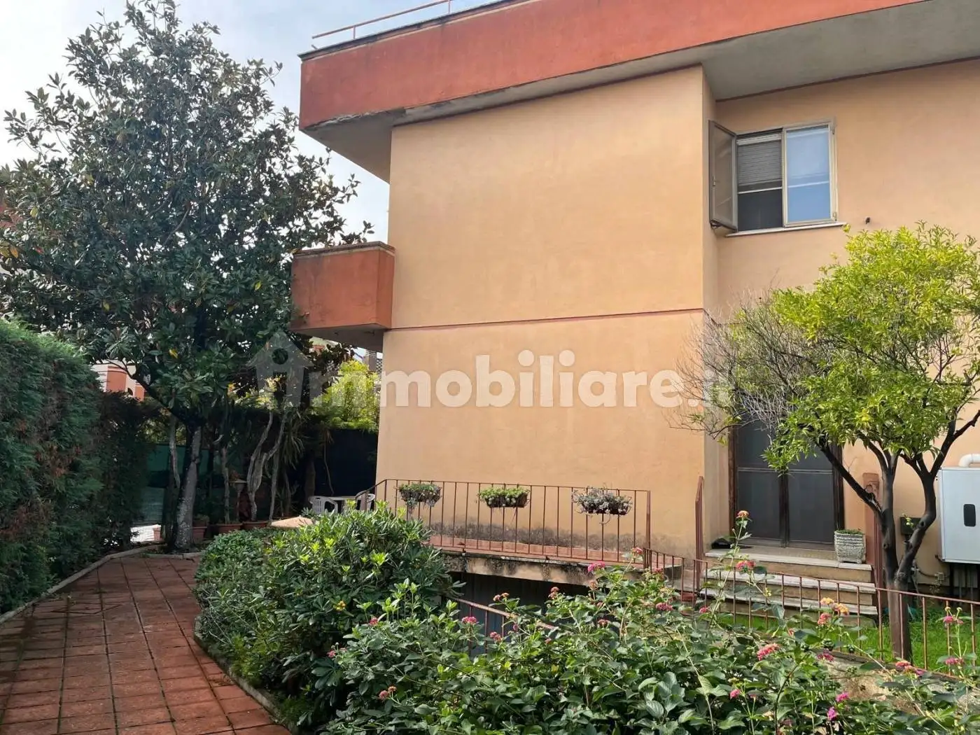 Villa in vendita a Latina