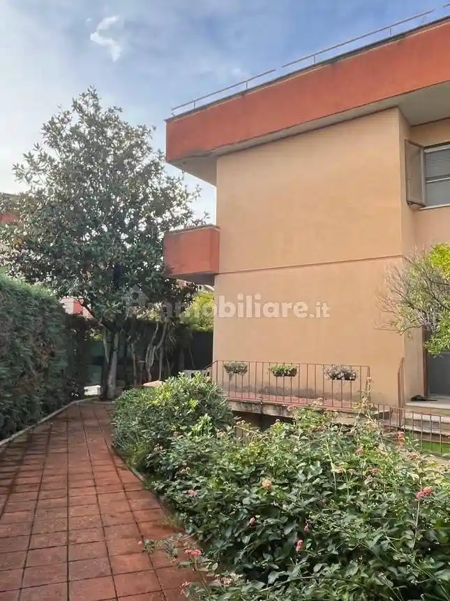 Villa plurifamiliare via Milano 43, Morbella - Cucchiarelli, Latina - foto 4