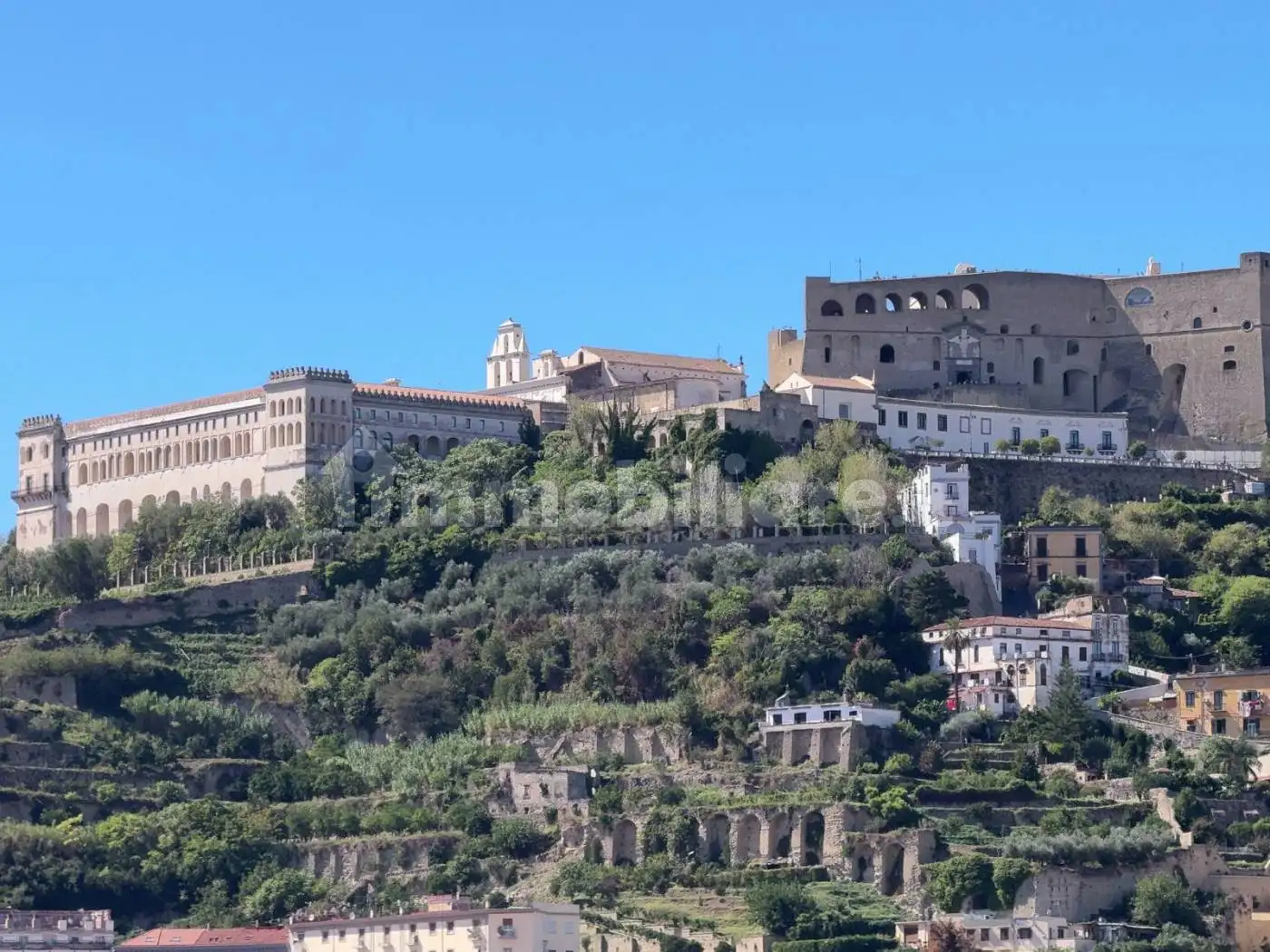 Appartamento in vendita a Napoli