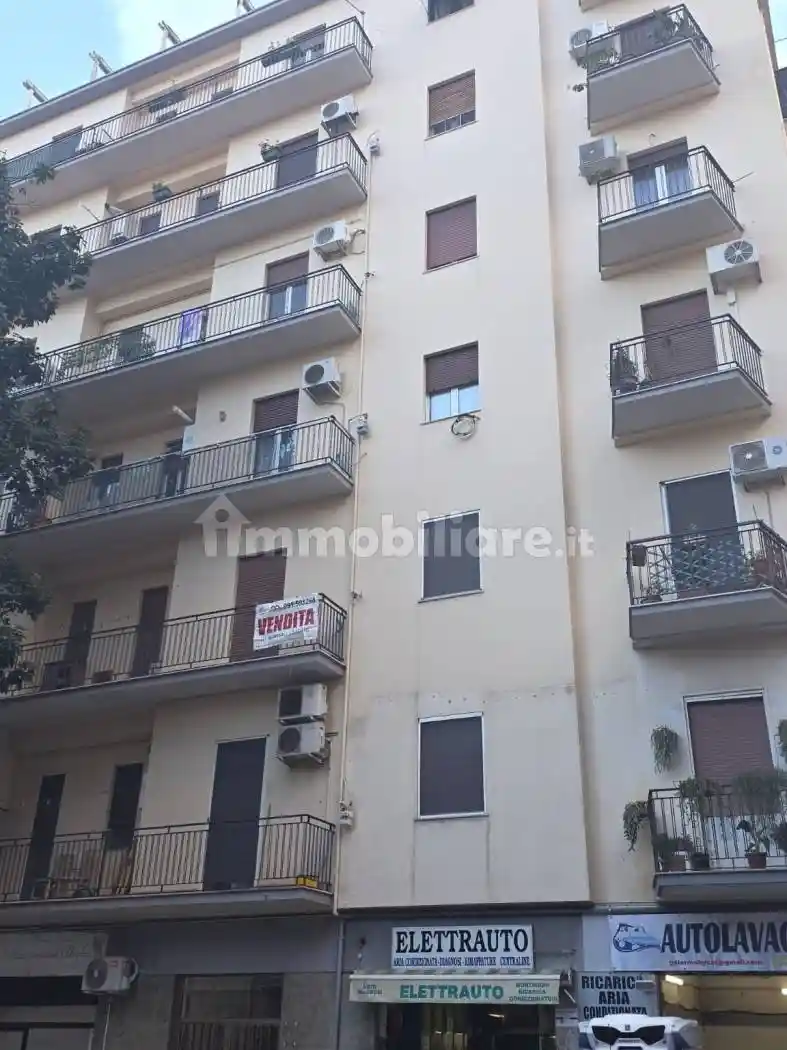 Appartamento in vendita a Palermo