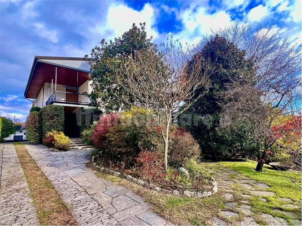 Villa unifamiliare via Provinciale, Centro, Cadegliano-Viconago - foto 3