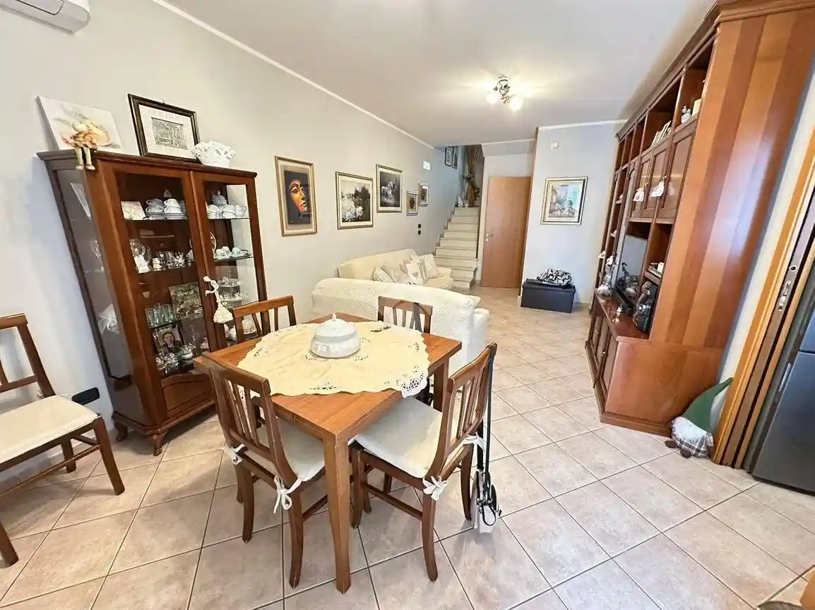 Villa plurifamiliare via Kennedy 200, Centro, Villafranca Padovana - foto 2