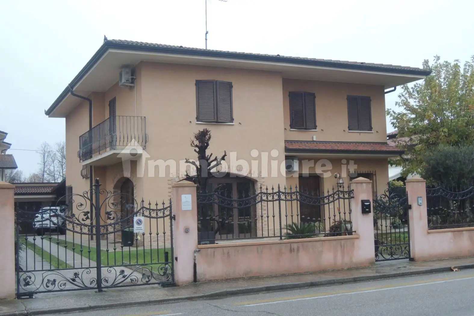 Villa in vendita a Castelbelforte