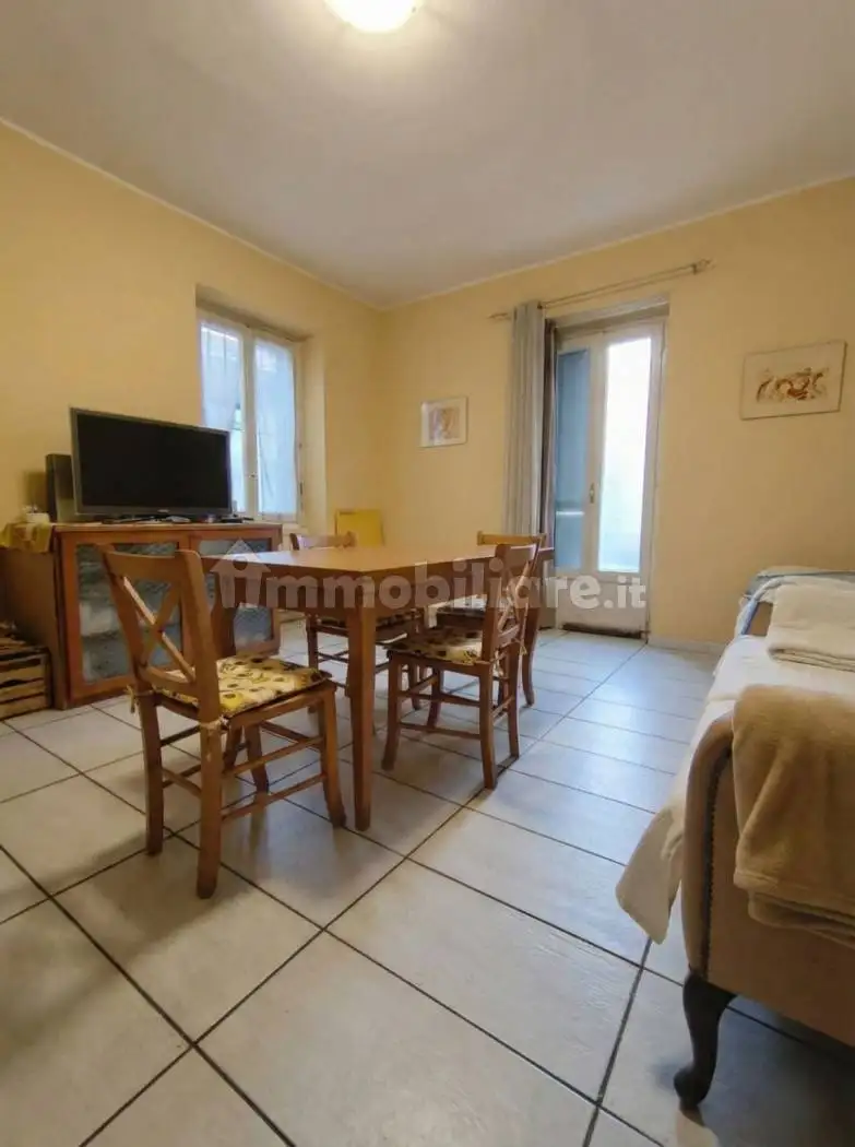 Appartamento in vendita a Arosio