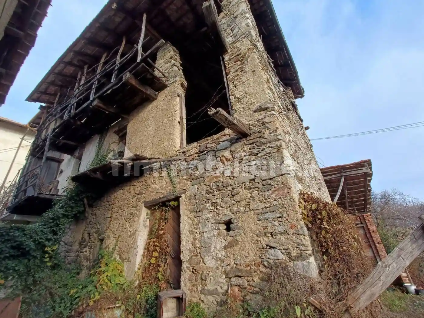 Casa indipendente in vendita a Lesa
