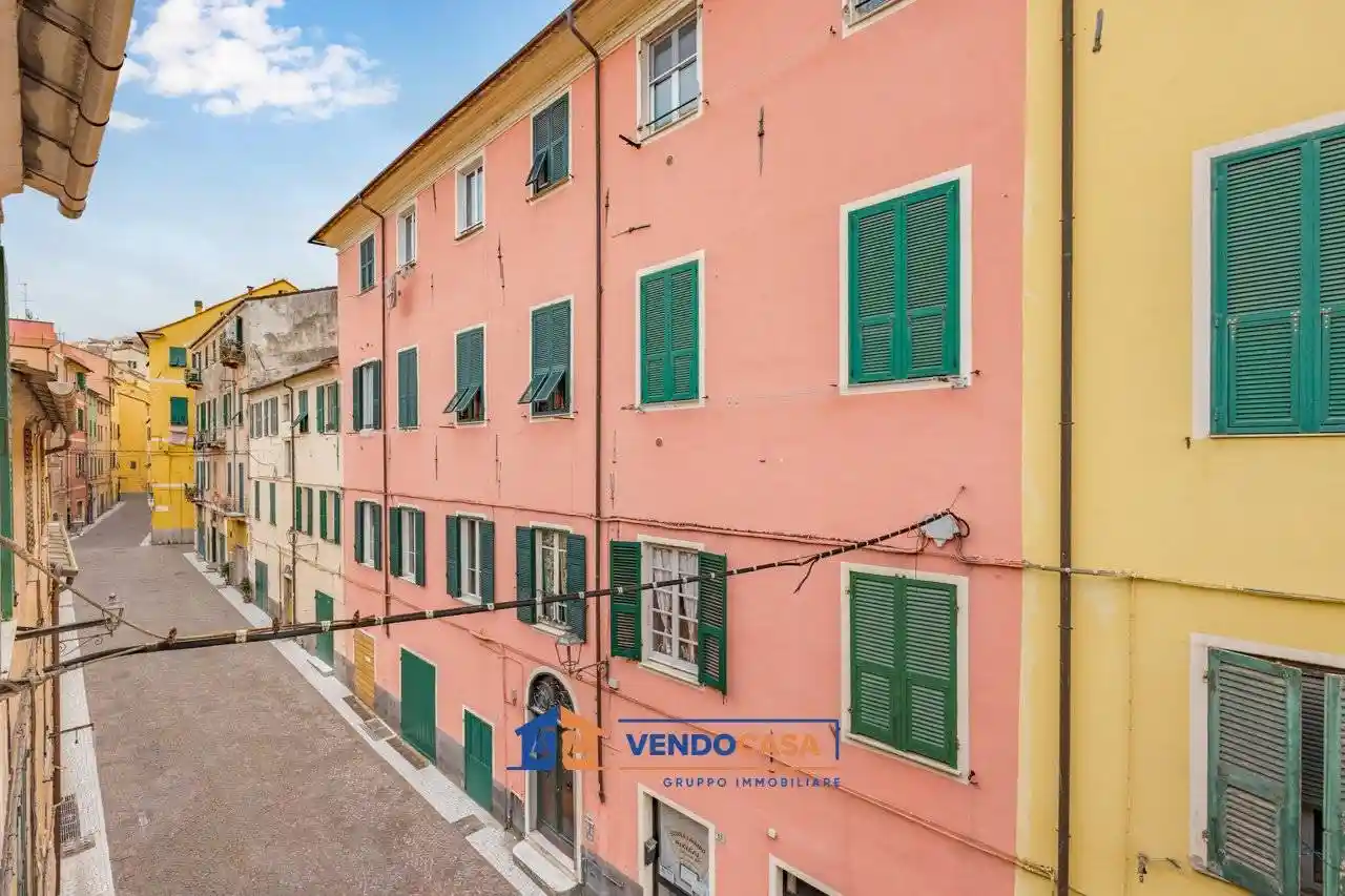 Appartamento in vendita a Imperia