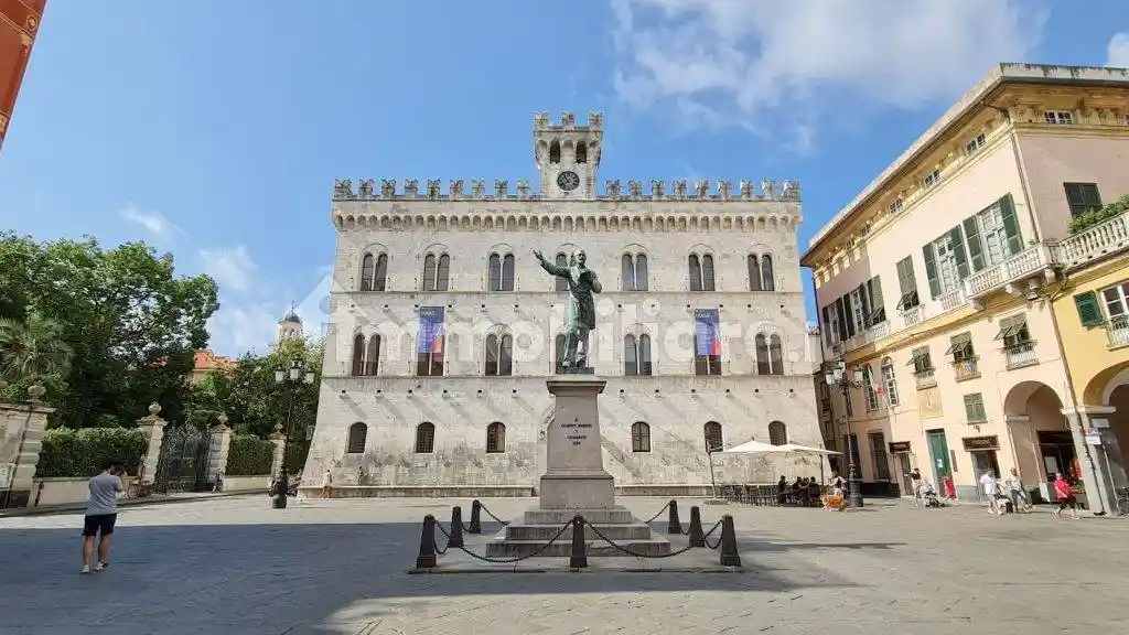 Trilocale via Giuseppe Raggio 42, Centro Storico, Chiavari - foto 5