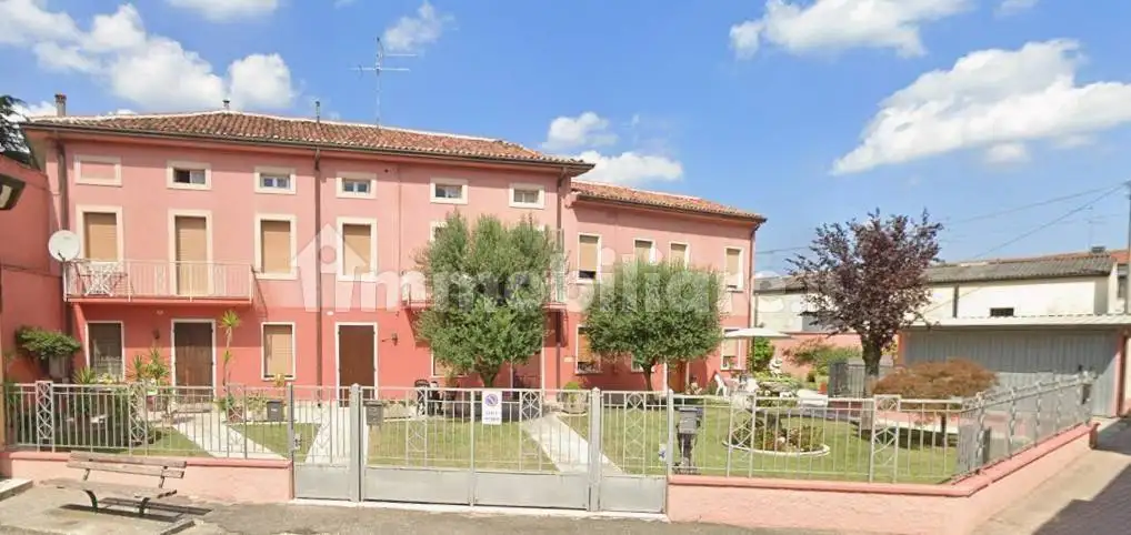 Palazzo - Edificio in vendita a Bovolone